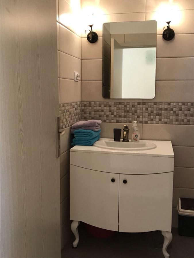 Apartmani Roganovic ルスティサ エクステリア 写真